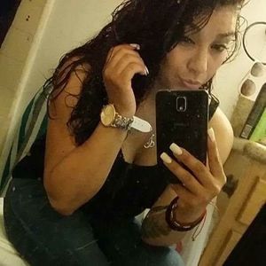 Meet your Posher, Claudia